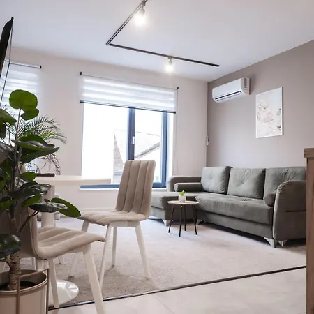 Gavas Modern Apartmán Kluž