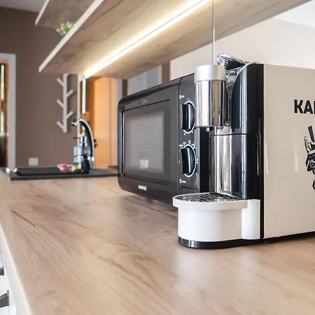 Gavas Modern * 克卢日-纳波卡