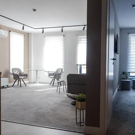 Gavas Modern Apartment